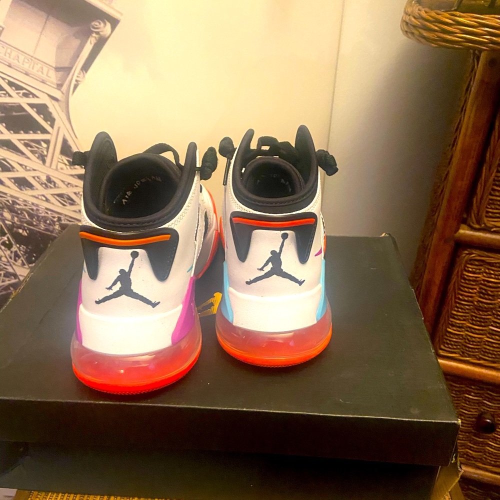 💥SOLD💥 AUTHENTIC Jordan Mars 270‼️ LIKE NEW‼️